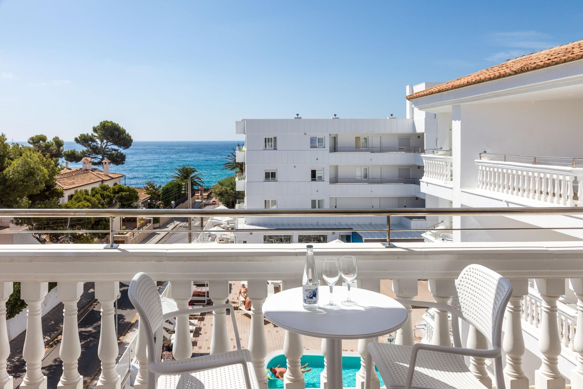 Welikehotel Triton Beach (Adults Only) Кала Ратьяда Экстерьер фото