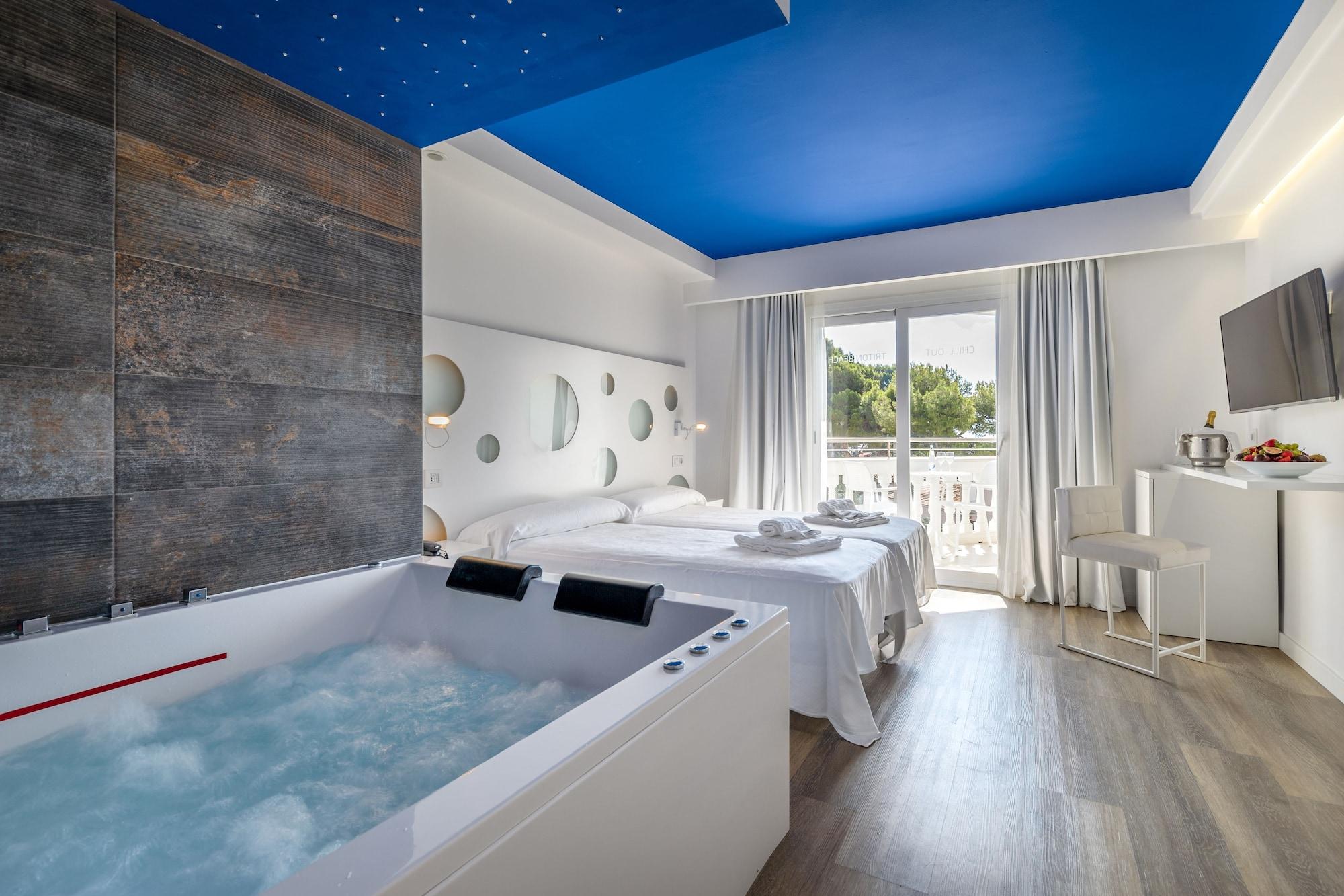 Welikehotel Triton Beach (Adults Only) Кала Ратьяда Экстерьер фото