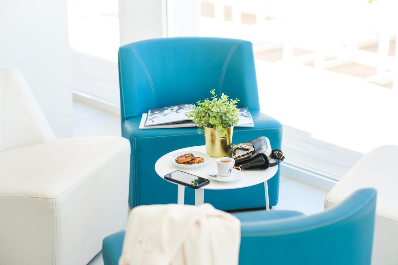 Welikehotel Triton Beach (Adults Only) Кала Ратьяда Экстерьер фото