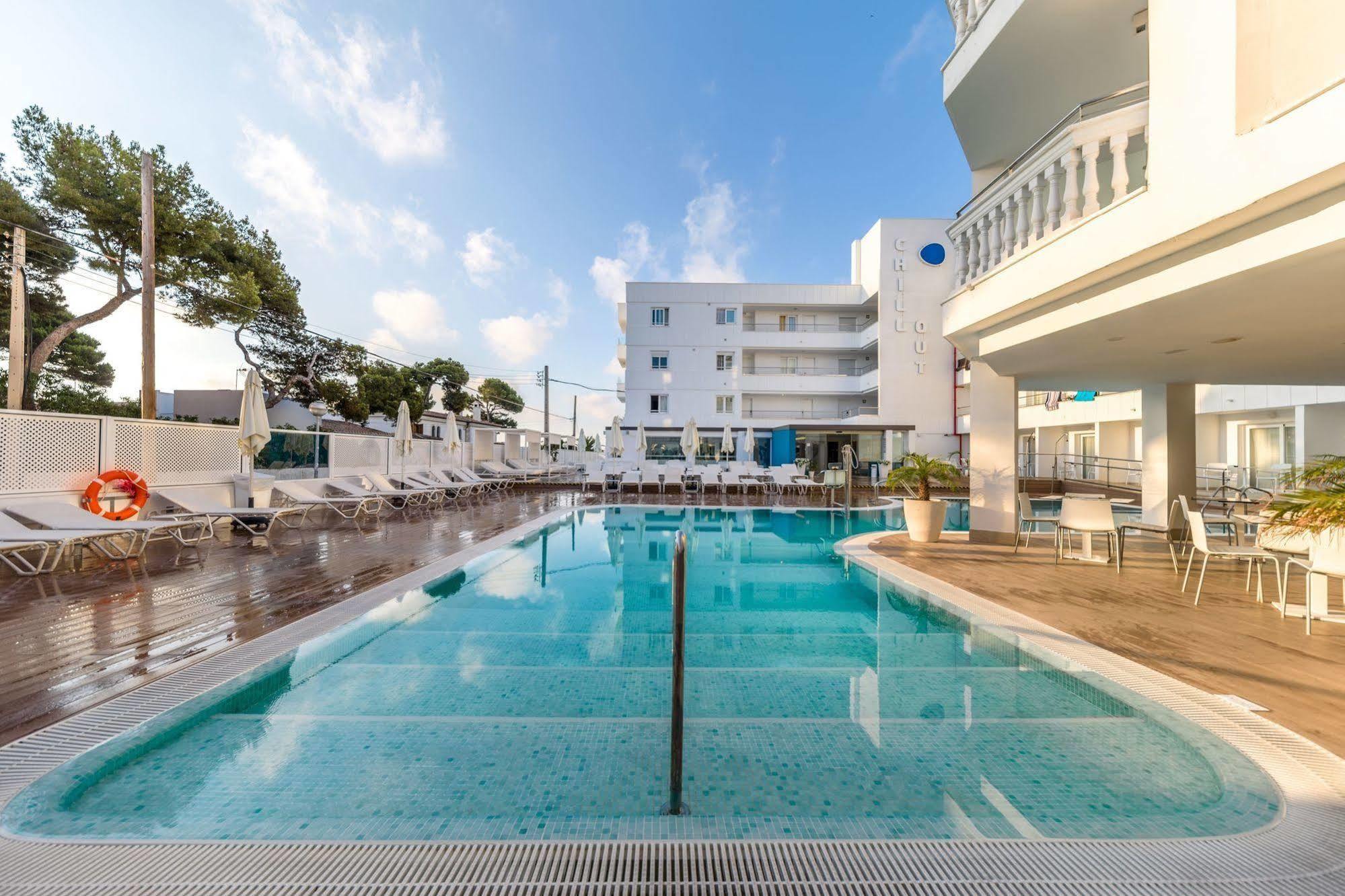 Welikehotel Triton Beach (Adults Only) Кала Ратьяда Экстерьер фото